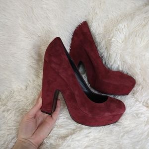 NWOT dolce vita red suede pumps
